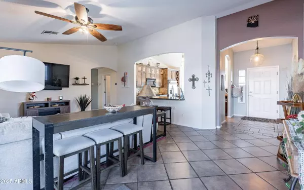 16680 W SAGUARO Lane, Surprise, AZ 85388