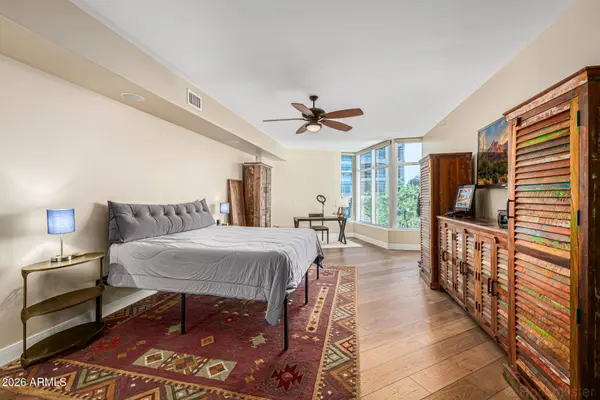 120 E RIO SALADO Parkway #204, Tempe, AZ 85281