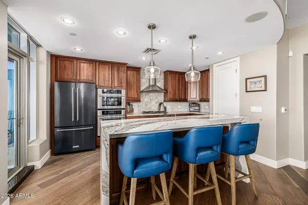 120 E RIO SALADO Parkway #204, Tempe, AZ 85281