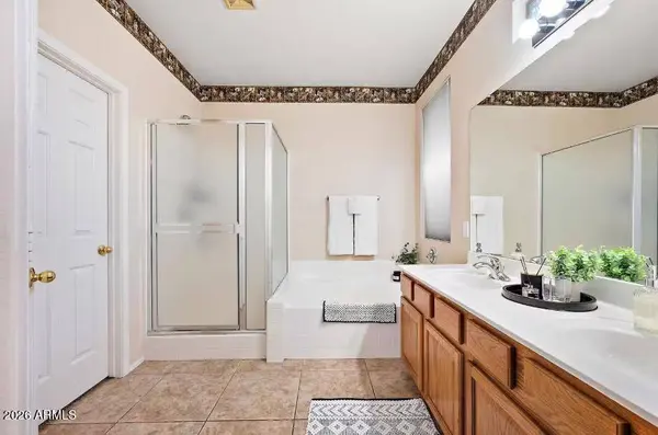 1886 E DON CARLOS Avenue #111, Tempe, AZ 85281