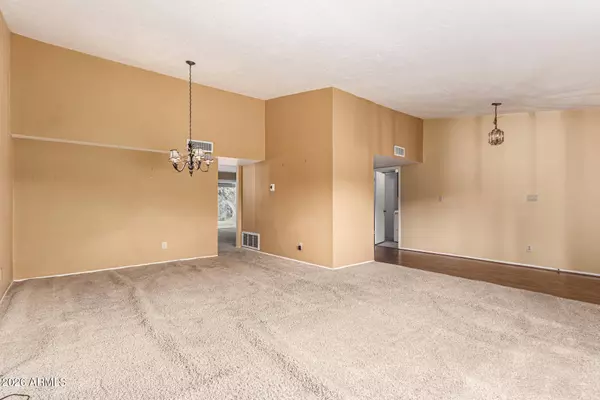 8683 E VIA DE LA GENTE --, Scottsdale, AZ 85258