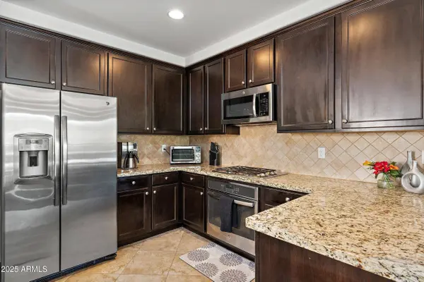 36600 N CAVE CREEK Road #B9, Cave Creek, AZ 85331