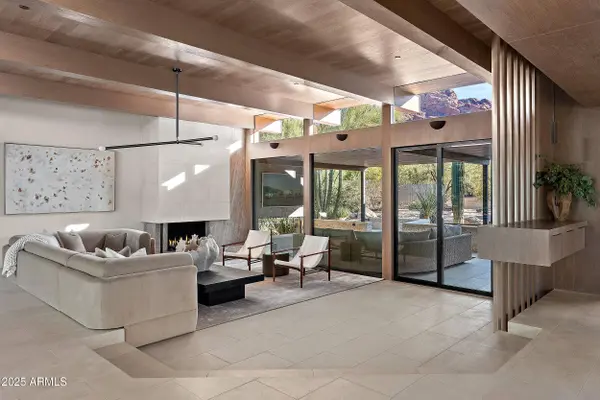 6135 N 51st Place, Paradise Valley, AZ 85253
