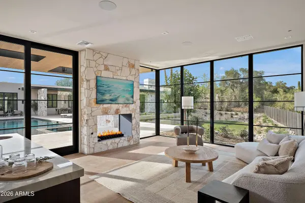 5709 N HARDING Drive, Paradise Valley, AZ 85253