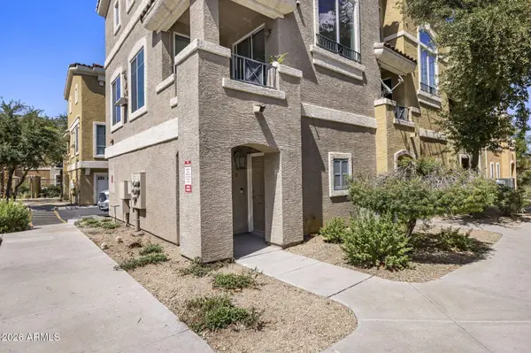 2450 W GLENROSA Avenue #9