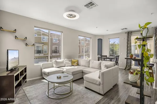 2450 W GLENROSA Avenue #9, Phoenix, AZ 85015