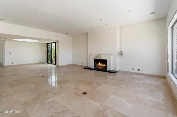 5964 N ECHO CANYON Drive, Phoenix, AZ 85018