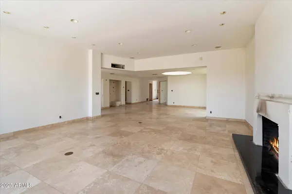 5964 N ECHO CANYON Drive, Phoenix, AZ 85018