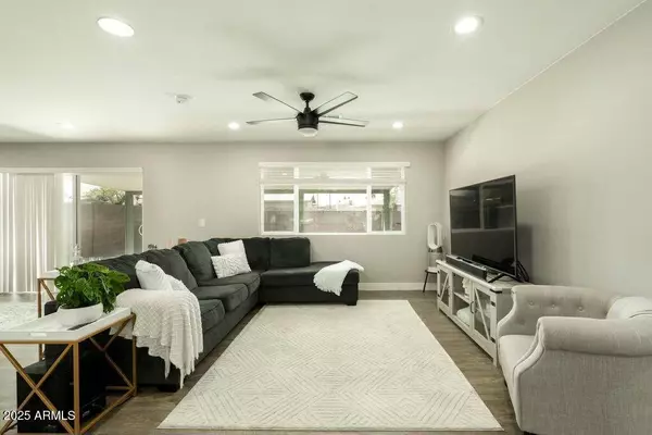 8115 E CYPRESS Street, Scottsdale, AZ 85257