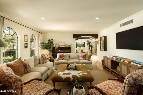 4332 N 40TH Street, Phoenix, AZ 85018