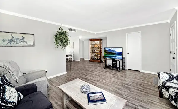 5916 N 83RD Street, Scottsdale, AZ 85250
