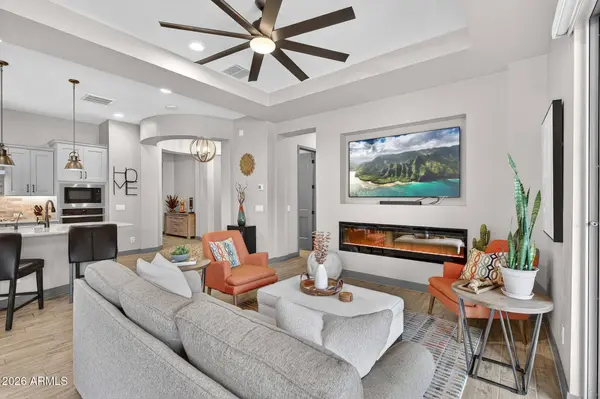 4238 E SKOUSEN Street, Gilbert, AZ 85295