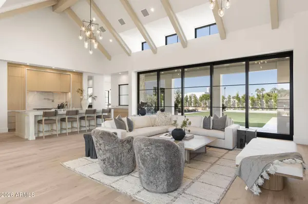 4220 N 57TH Place, Phoenix, AZ 85018