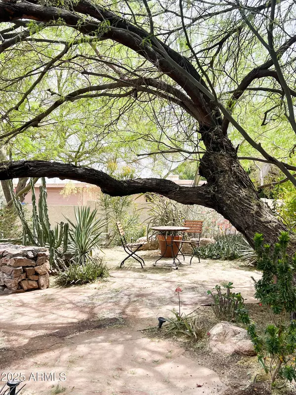 4646 E SHADOW ROCK Road, Phoenix, AZ 85028