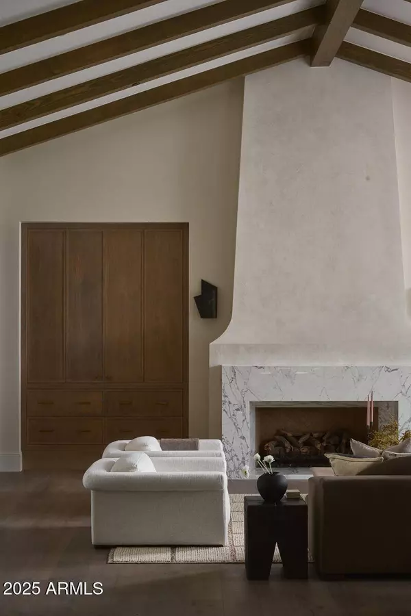 5524 N HOMESTEAD Lane, Paradise Valley, AZ 85253