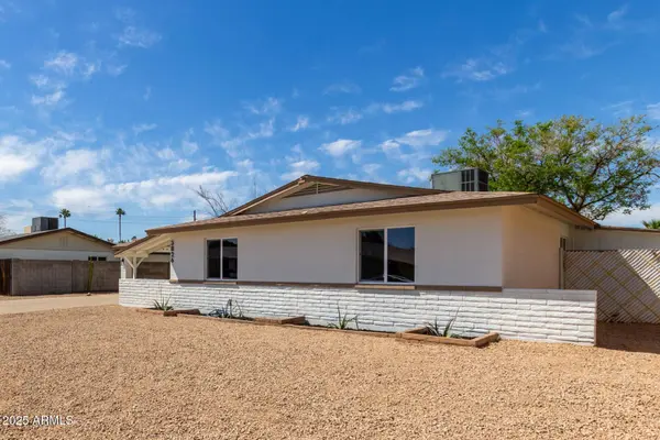3826 W DAVIDSON Lane, Phoenix, AZ 85051
