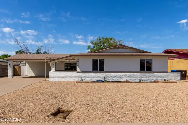 3826 W DAVIDSON Lane, Phoenix, AZ 85051