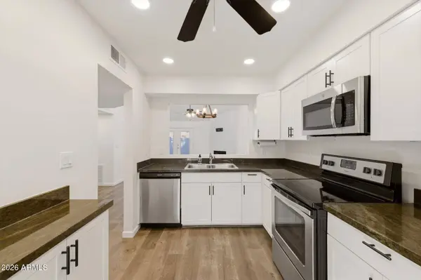 5142 E EDGEMONT Avenue, Phoenix, AZ 85008