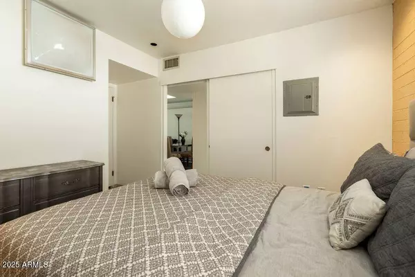 6936 E 4TH Street #5, Scottsdale, AZ 85251