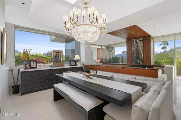 5905 N ECHO CANYON Lane, Phoenix, AZ 85018