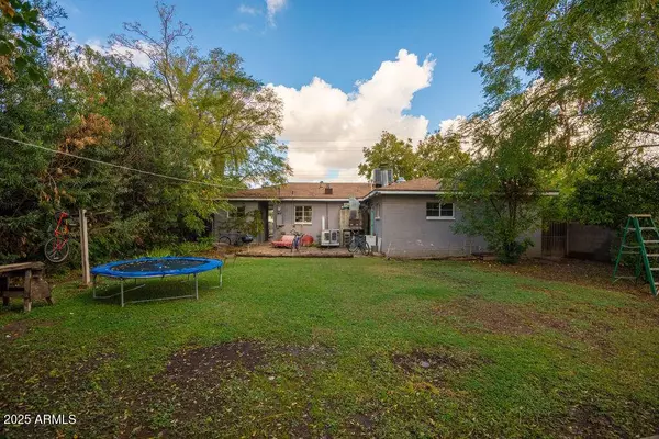 1717 E OAK Street, Phoenix, AZ 85006