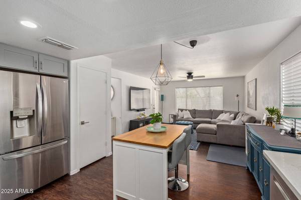 3222 E CORTEZ Street, Phoenix, AZ 85028