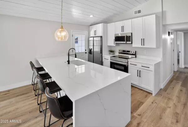 514 N 74TH Street, Scottsdale, AZ 85257