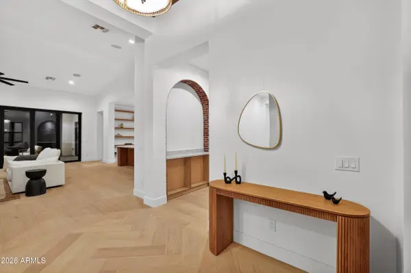 4434 E Mitchell Drive, Phoenix, AZ 85018