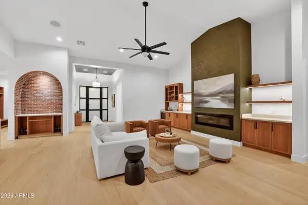 4434 E Mitchell Drive, Phoenix, AZ 85018