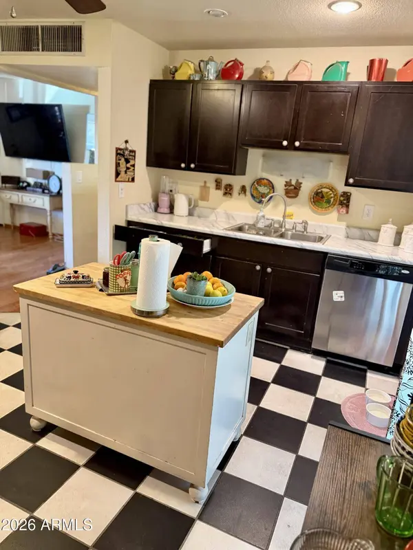 7543 E PAPAGO Drive, Scottsdale, AZ 85257