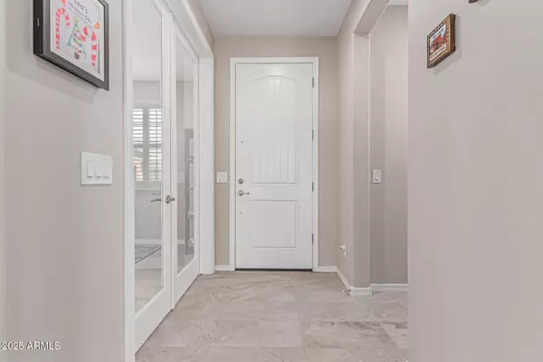 1931 E LANTANA Drive, Chandler, AZ 85286