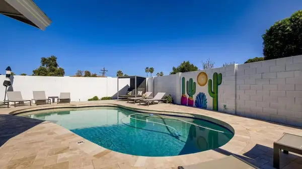 8115 E Edgemont Avenue, Scottsdale, AZ 85257