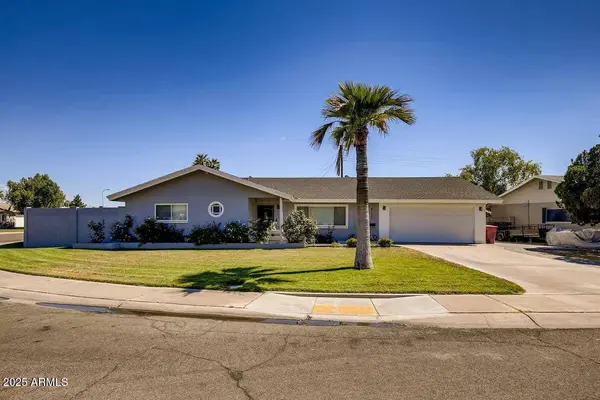 8115 E Edgemont Avenue, Scottsdale, AZ 85257