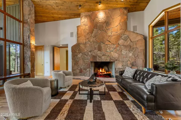 2096 WILLIAM PALMER --, Flagstaff, AZ 86005