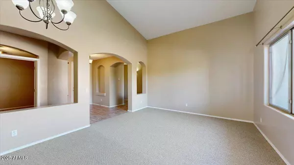 18016 W PORT ROYALE Lane, Surprise, AZ 85388