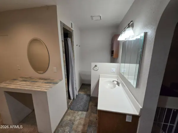 1814 N EDGEWATER Circle, Mesa, AZ 85207