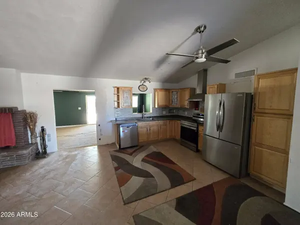 1814 N EDGEWATER Circle, Mesa, AZ 85207