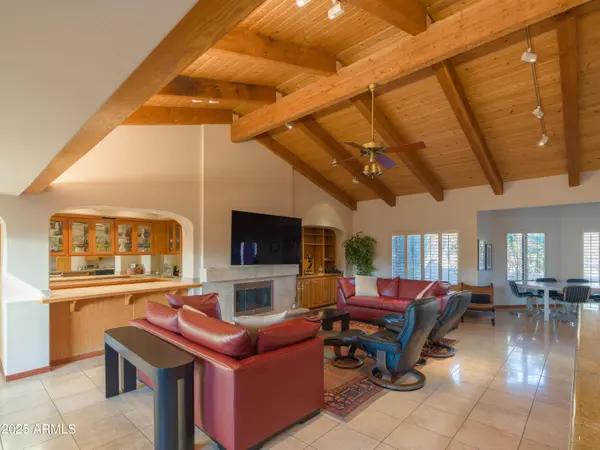 8780 N ARROYA GRANDE Drive, Phoenix, AZ 85028