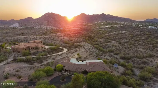 8780 N ARROYA GRANDE Drive, Phoenix, AZ 85028