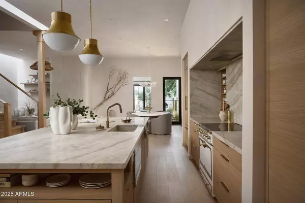 5101 N CASA BLANCA Drive #223, Paradise Valley, AZ 85253