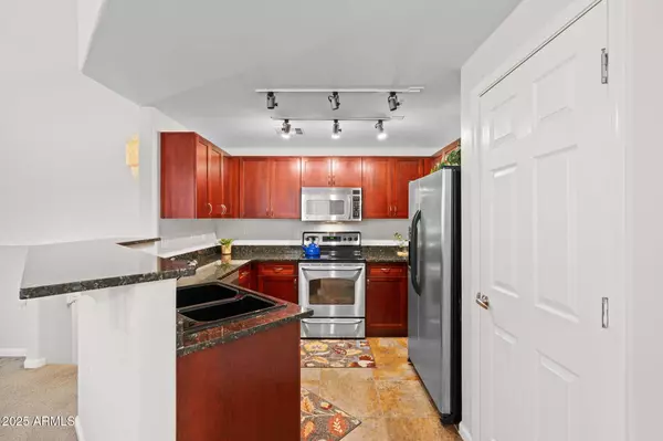 1920 E BELL Road #1034, Phoenix, AZ 85022