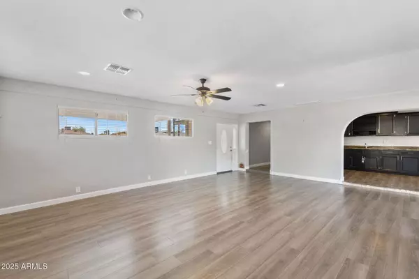 6714 N 26TH Drive, Phoenix, AZ 85017