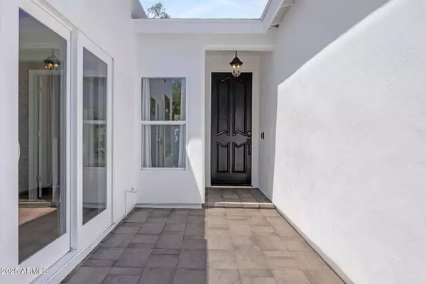 1624 E EL CAMINO Drive, Phoenix, AZ 85020