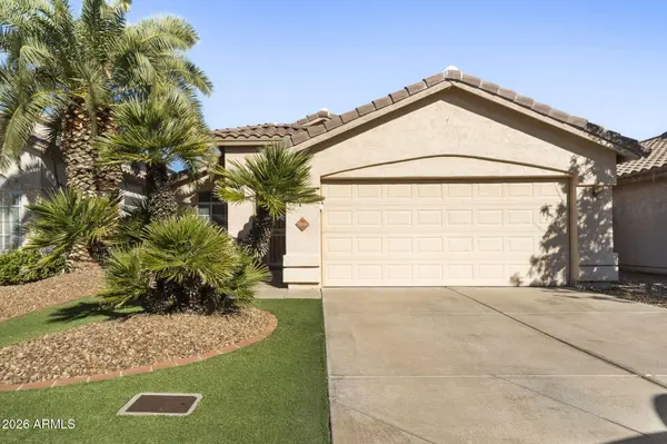 2040 E ANGELA Drive, Phoenix, AZ 85022