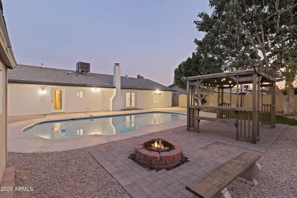 11830 S EAGLEMAN Drive, Phoenix, AZ 85044