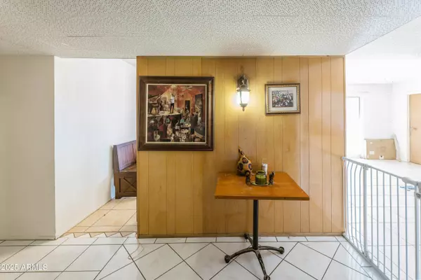 6445 W WINDSOR Boulevard, Glendale, AZ 85301