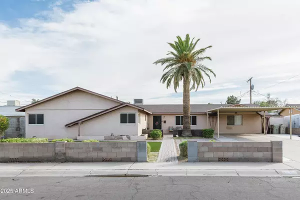 6445 W WINDSOR Boulevard, Glendale, AZ 85301