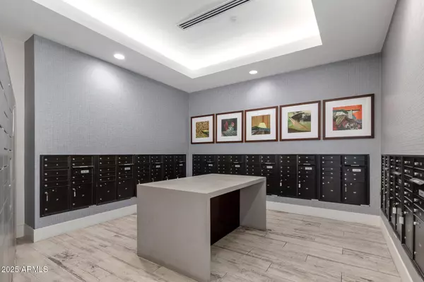 3131 N CENTRAL Avenue #3009, Phoenix, AZ 85012