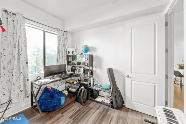 3131 N CENTRAL Avenue #3006, Phoenix, AZ 85012