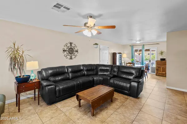 4118 W ORANGEWOOD Avenue, Phoenix, AZ 85051
